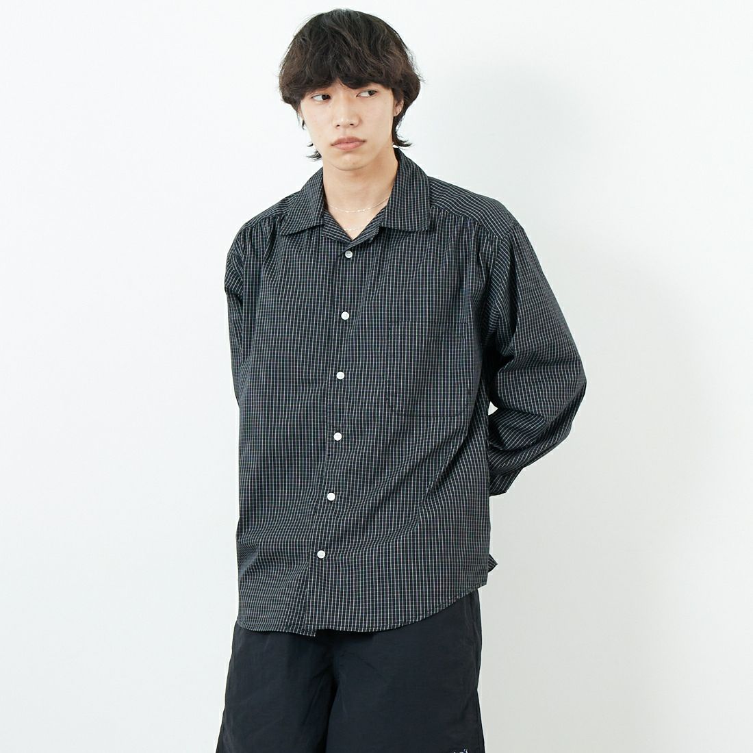 VALTA [ヴァルタ] 別注 シャーリングシャツ [VA25SS3042B-JF] CH710 BLK &&モデル身長：179cm 着用サイズ：M&&
