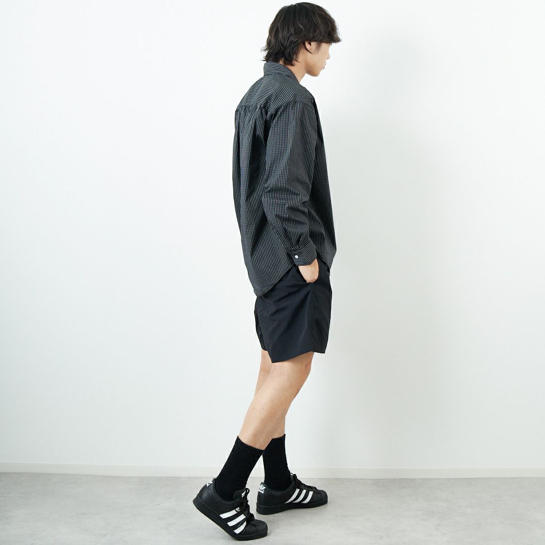 VALTA [ヴァルタ] 別注 シャーリングシャツ [VA25SS3042B-JF] CH710 BLK &&モデル身長：179cm 着用サイズ：M&&