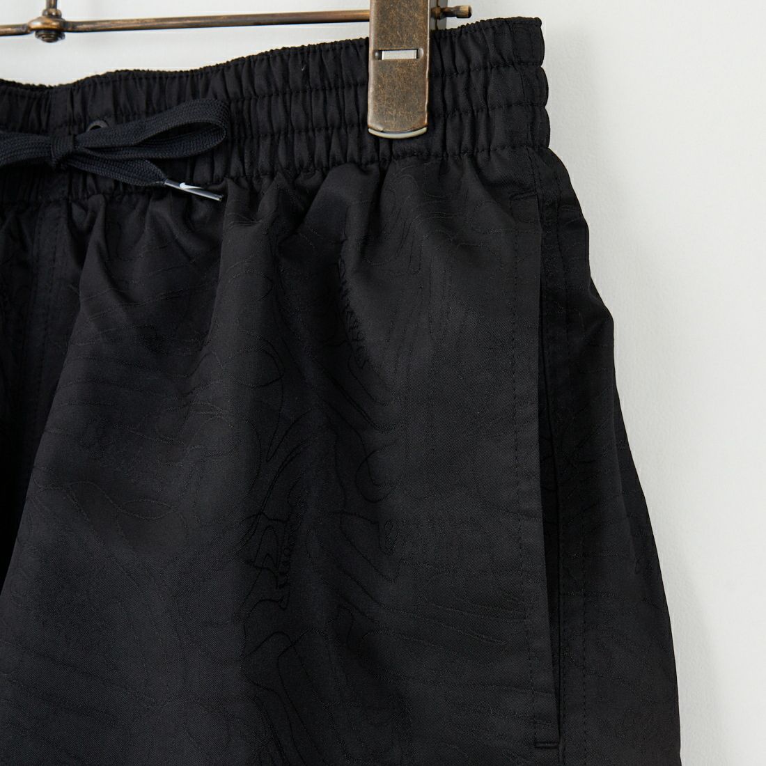 NIKE SWIM [ナイキスイム] スニーカーエンブロイデッド 7インチボレーショーツ [NESSF507] N001 ﾌﾞﾗｯｸ