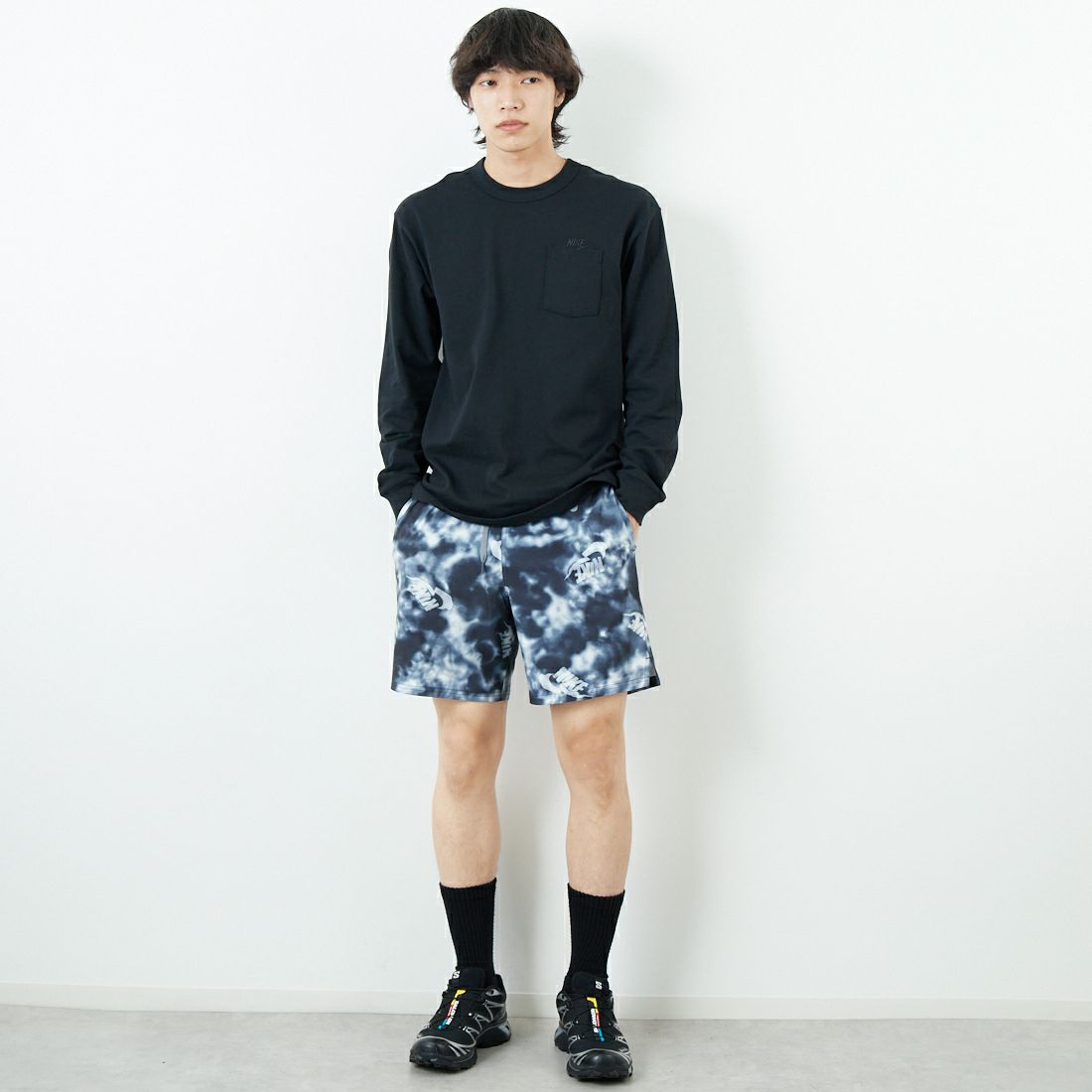 NIKE SWIM [ナイキスイム] タイダイカモプリント 7インチボレーショーツ [NESSF513] N054 ｳﾙﾌｸﾞ &&モデル身長：179cm 着用サイズ：L&&