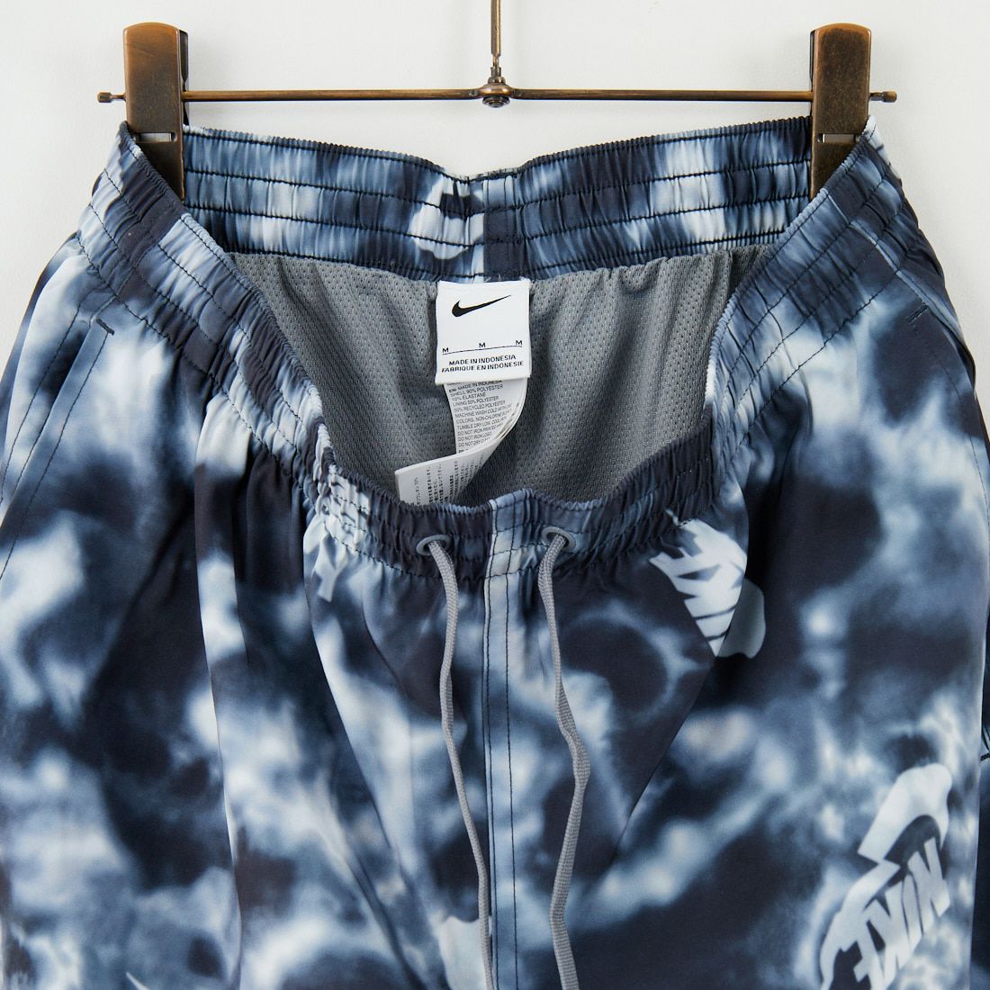 NIKE SWIM [ナイキスイム] タイダイカモプリント 7インチボレーショーツ [NESSF513] N054 ｳﾙﾌｸﾞ