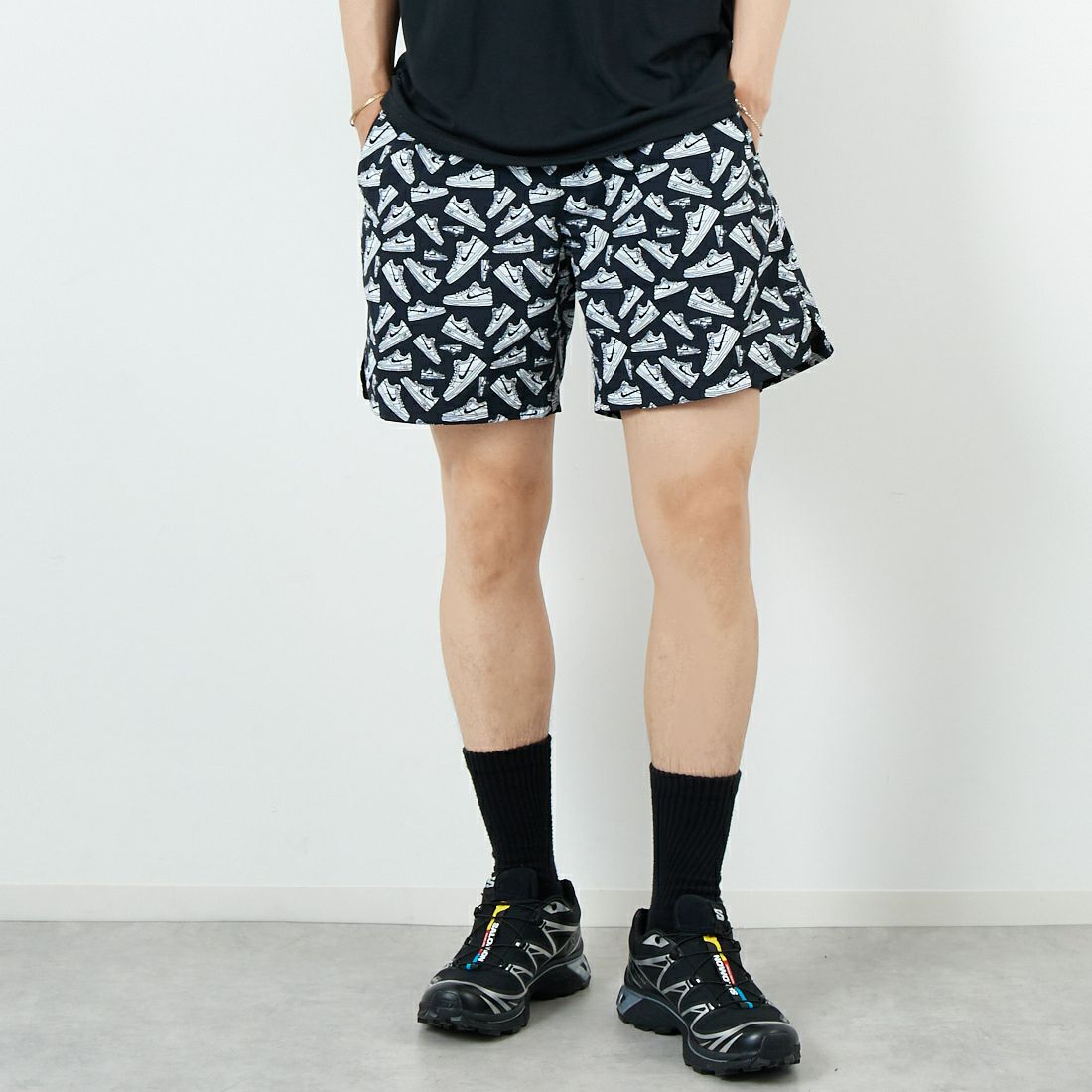 NIKE SWIM [ナイキスイム] エアフォース1プリント 7インチボレーショーツ [NESSF516] N001 ﾌﾞﾗｯｸ &&モデル身長：179cm 着用サイズ：L&&