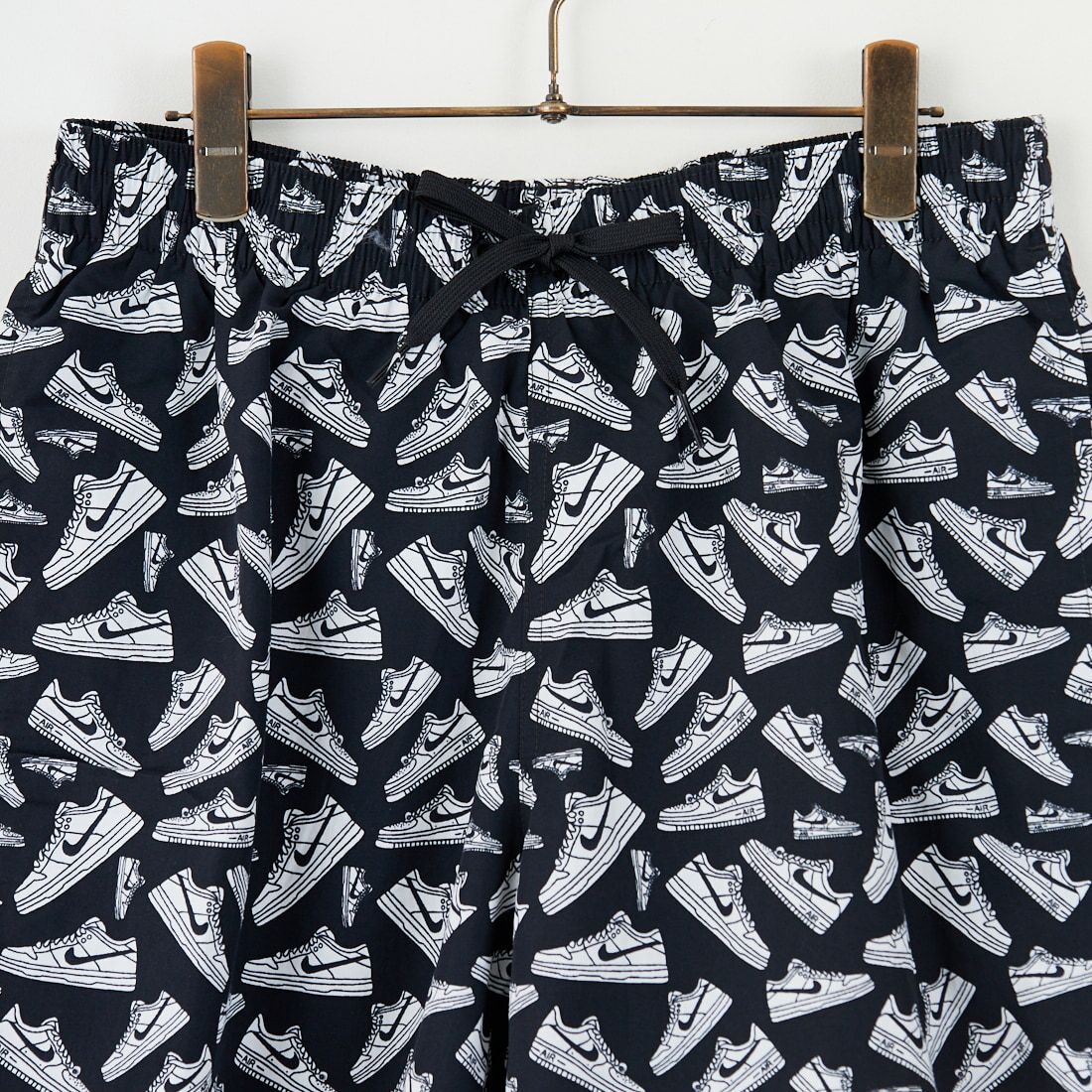 NIKE SWIM [ナイキスイム] エアフォース1プリント 7インチボレーショーツ [NESSF516] N001 ﾌﾞﾗｯｸ