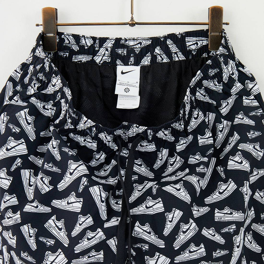 NIKE SWIM [ナイキスイム] エアフォース1プリント 7インチボレーショーツ [NESSF516] N001 ﾌﾞﾗｯｸ