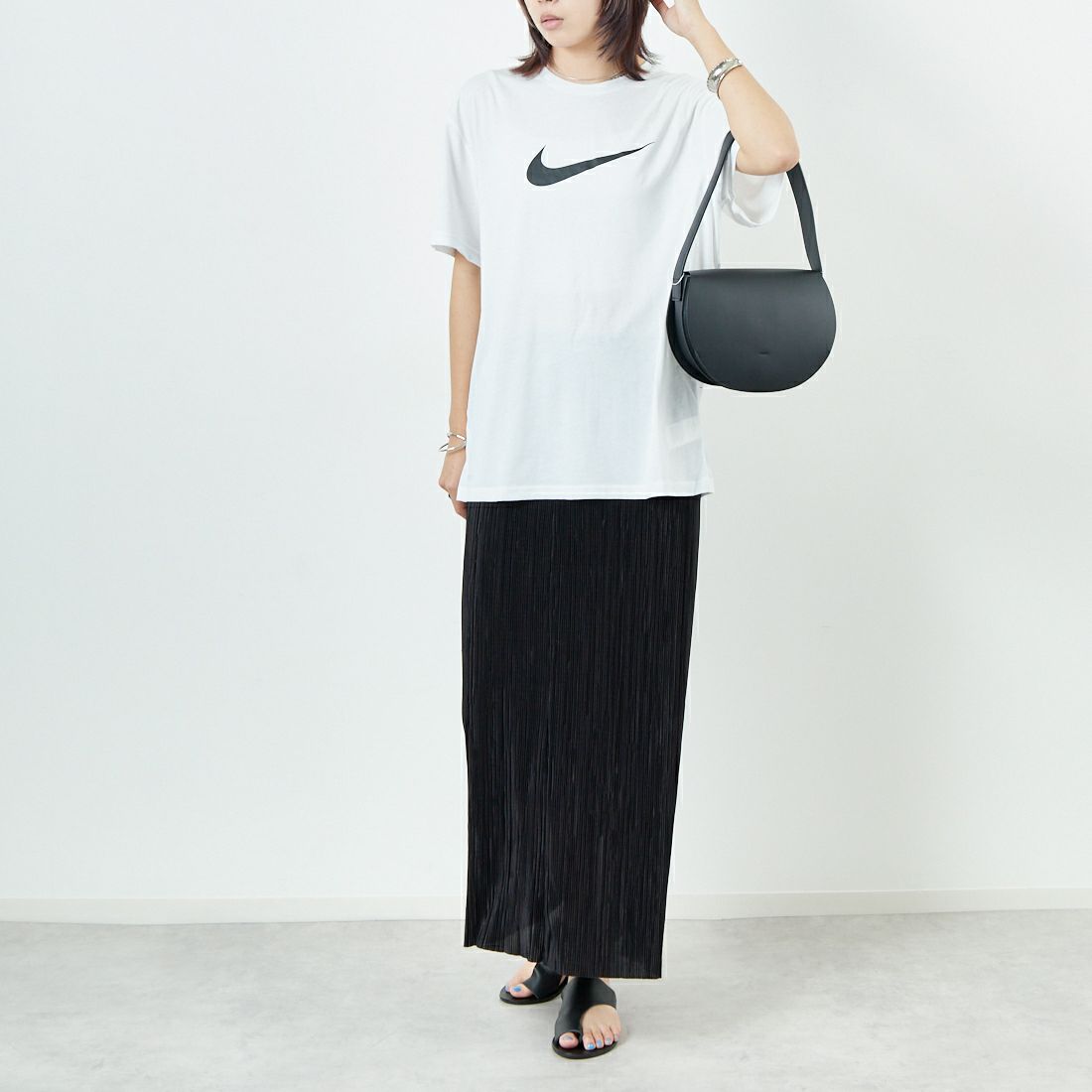 NIKE SWIM [ナイキスイム] コットンライク スニーカーボックスラッシュガード [NESSF523] N100 ﾎﾜｲﾄ &&モデル身長：167cm 着用サイズ：M&&