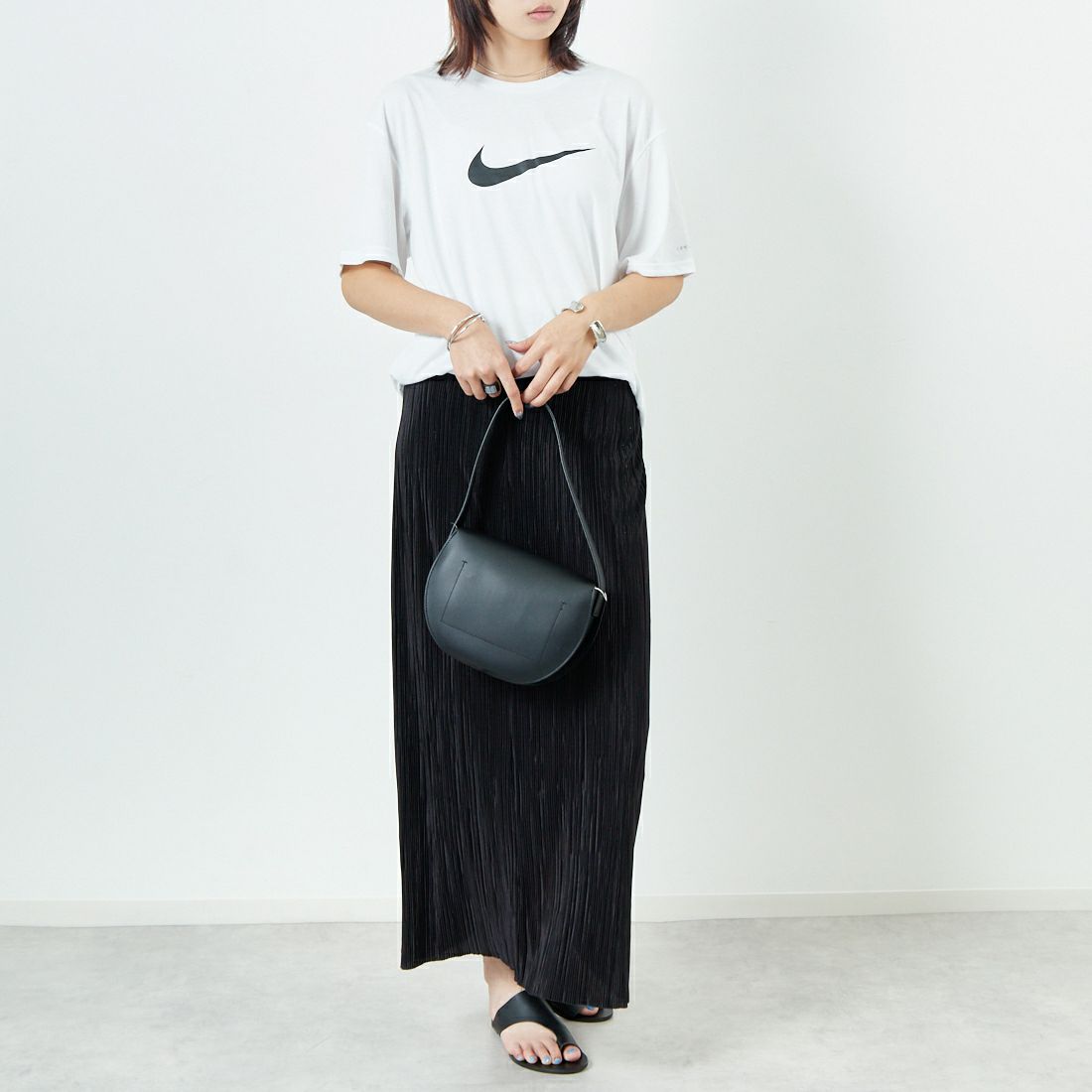 NIKE SWIM [ナイキスイム] コットンライク スニーカーボックスラッシュガード [NESSF523] N100 ﾎﾜｲﾄ &&モデル身長：167cm 着用サイズ：M&&