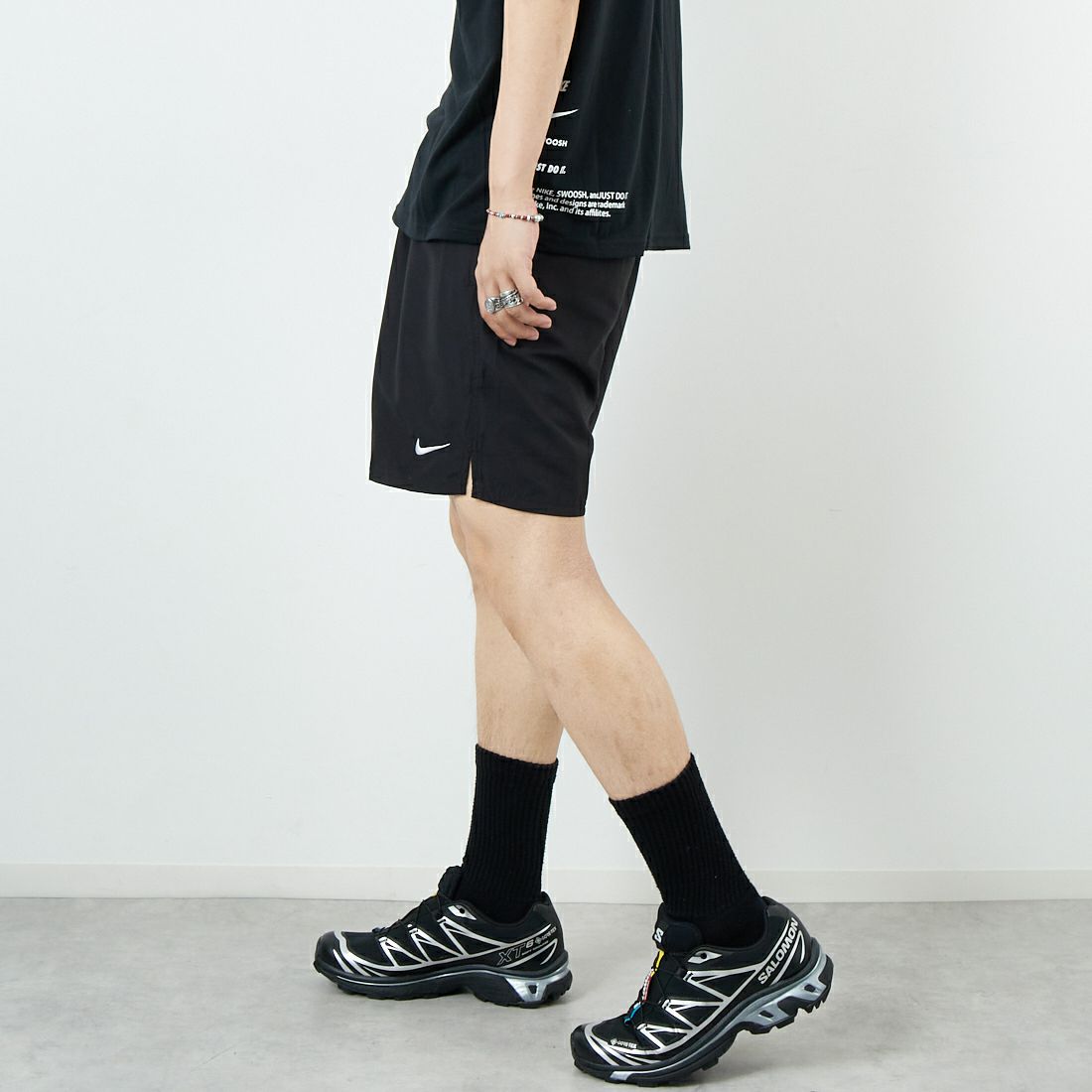 NIKE SWIM [ナイキスイム] ヒーロースタイル7インチボレーショーツ [NESSF559] N001 ﾌﾞﾗｯｸ &&モデル身長：179cm 着用サイズ：L&&