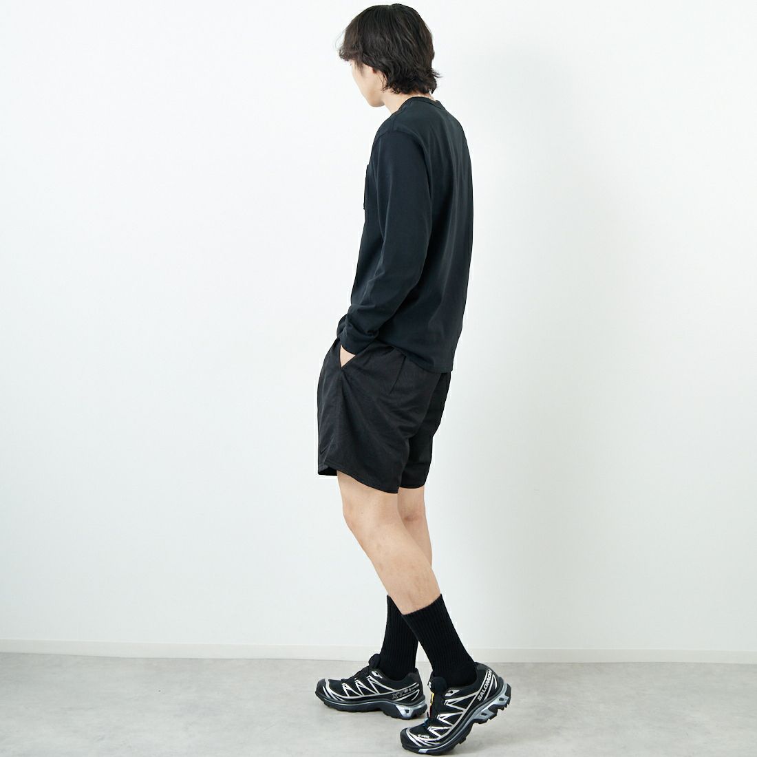NIKE [ナイキ] プレミアムエッセンシャル ロングスリーブポケットTシャツ [DR7930] 101 WHITE
