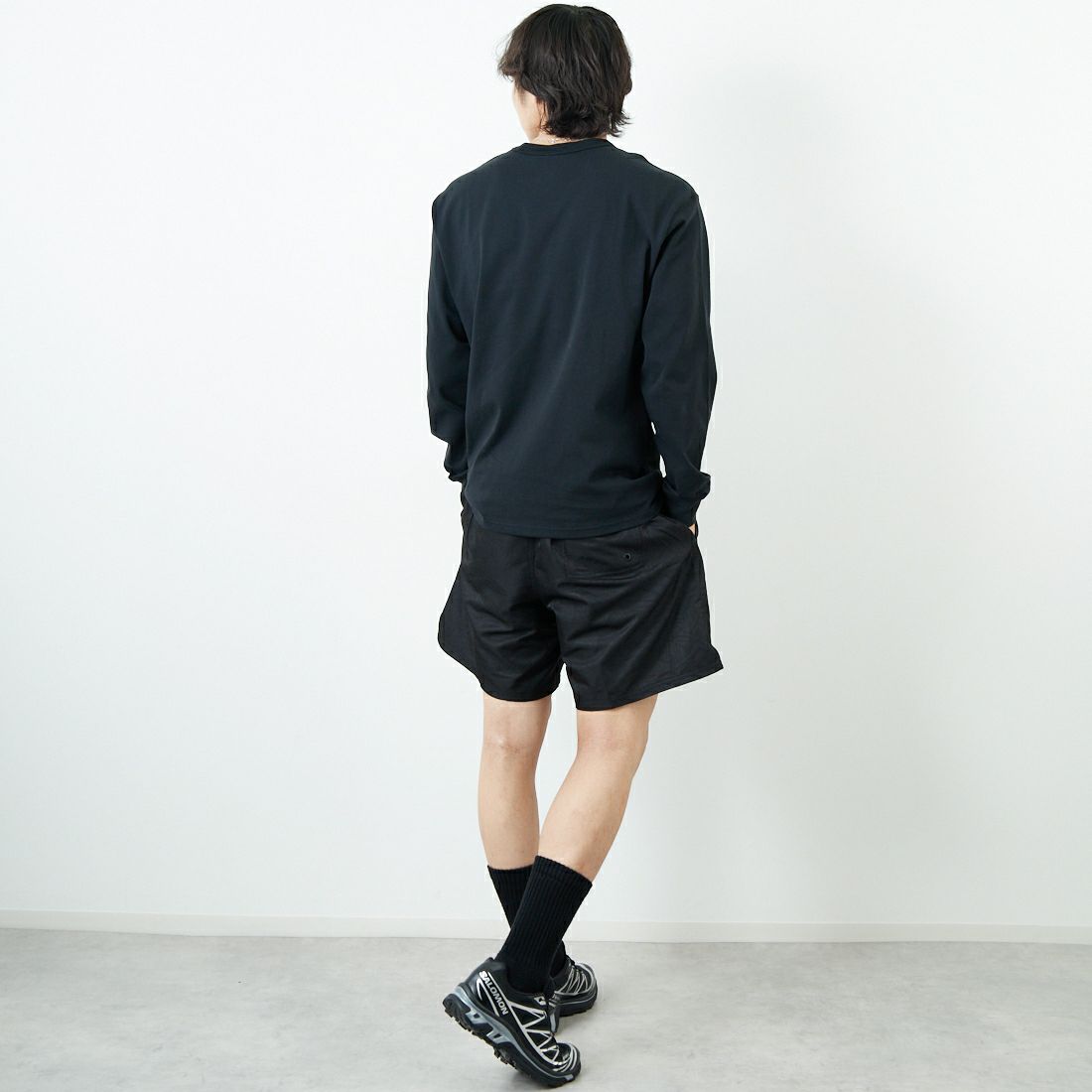 NIKE [ナイキ] プレミアムエッセンシャル ロングスリーブポケットTシャツ [DR7930] 101 WHITE