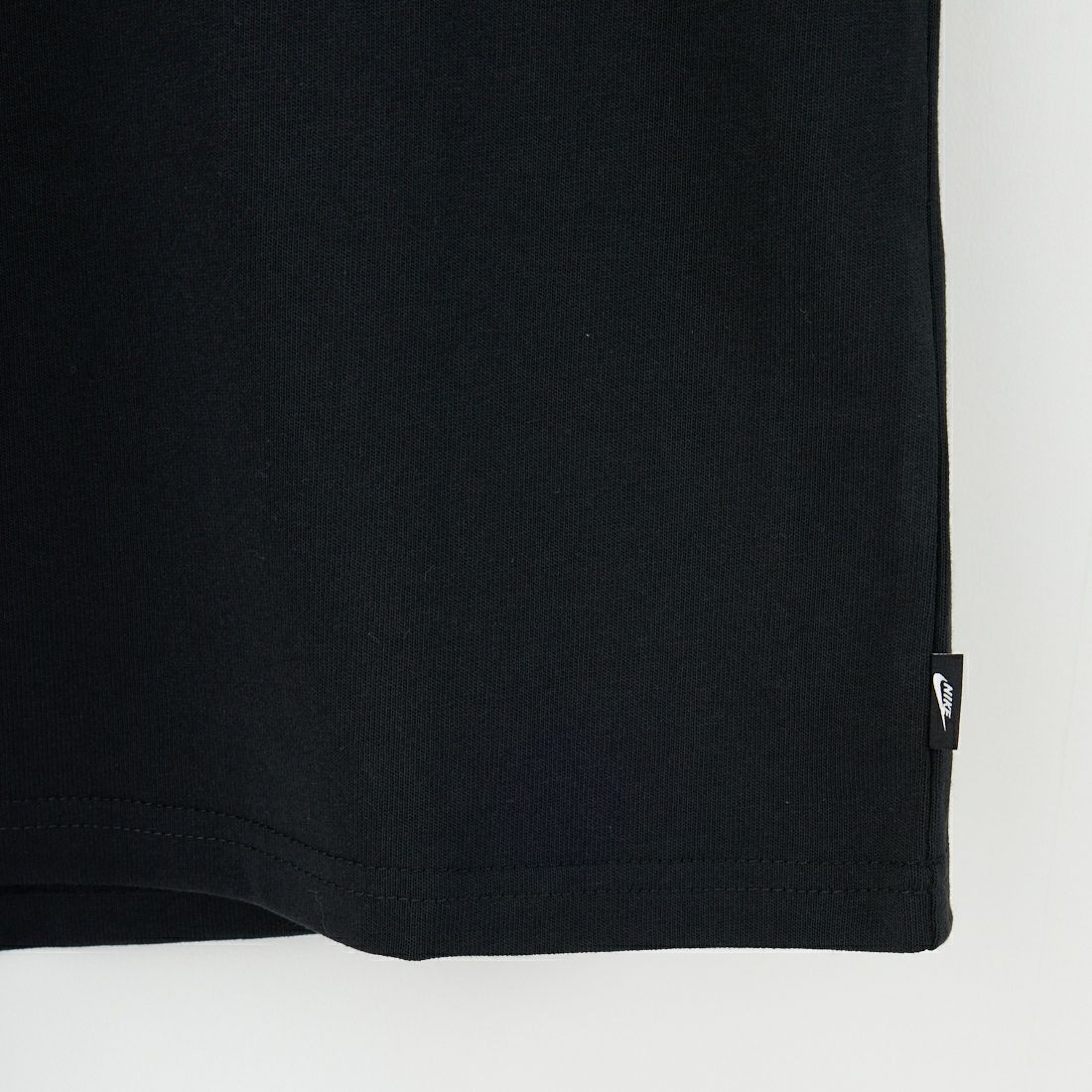 NIKE [ナイキ] プレミアムエッセンシャル ロングスリーブポケットTシャツ [DR7930] 011 BLACK