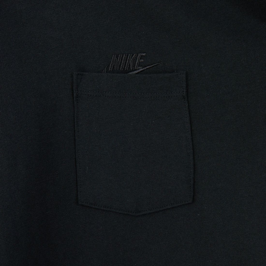 NIKE [ナイキ] プレミアムエッセンシャル ロングスリーブポケットTシャツ [DR7930] 011 BLACK
