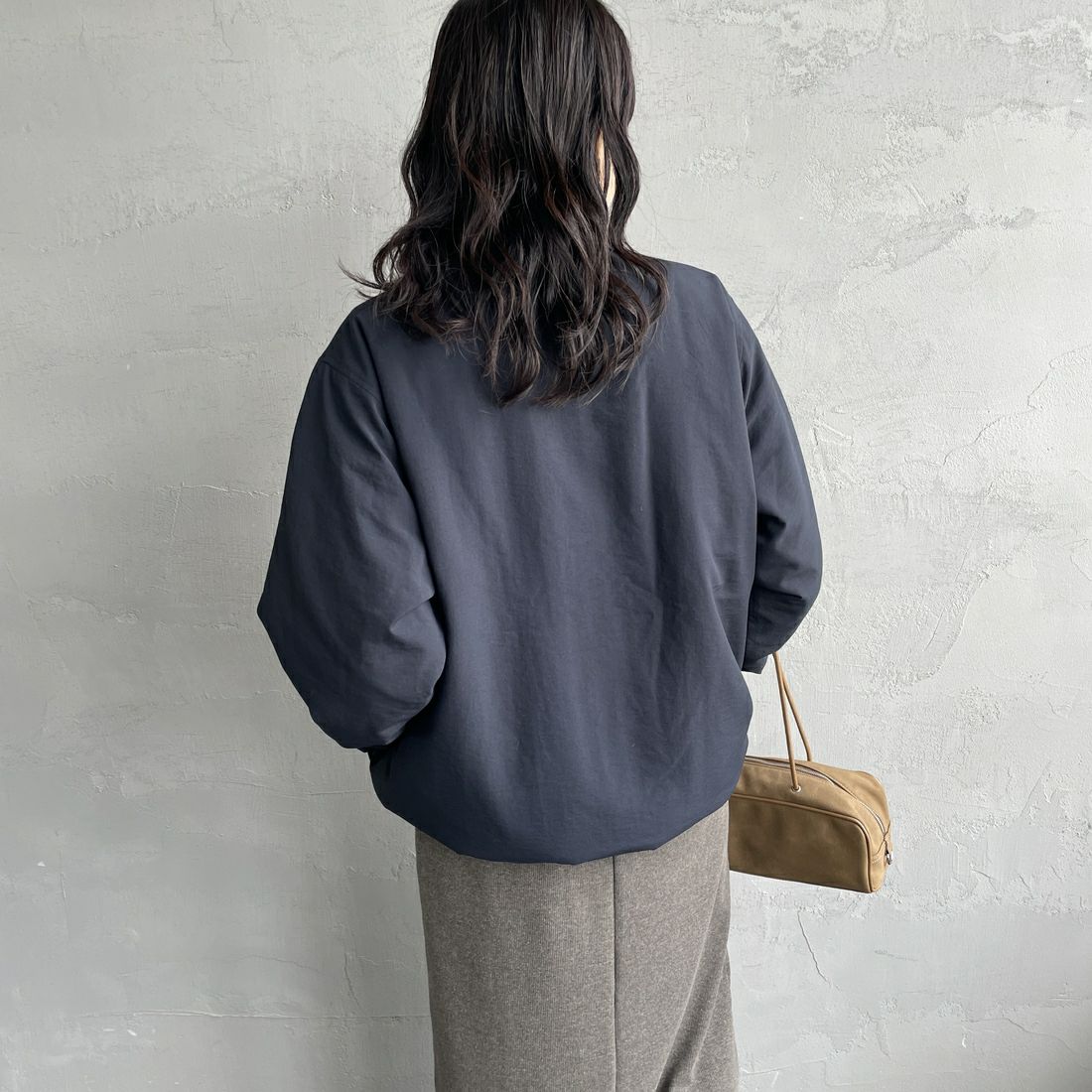 FRED PERRY [フレッドペリー] 別注 パデッドボタンスルージャケット [FPM-25A-23JF] NVY/HONEYC &&モデル身長：160cm 着用サイズ：S&&