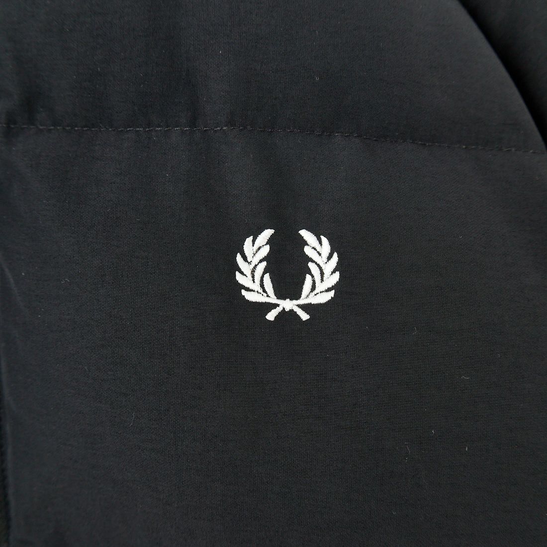 フレッドペリー　ラグラン袖ジャケット FRED PERRY [フレッドペリー] ラグランスリーブパデッド