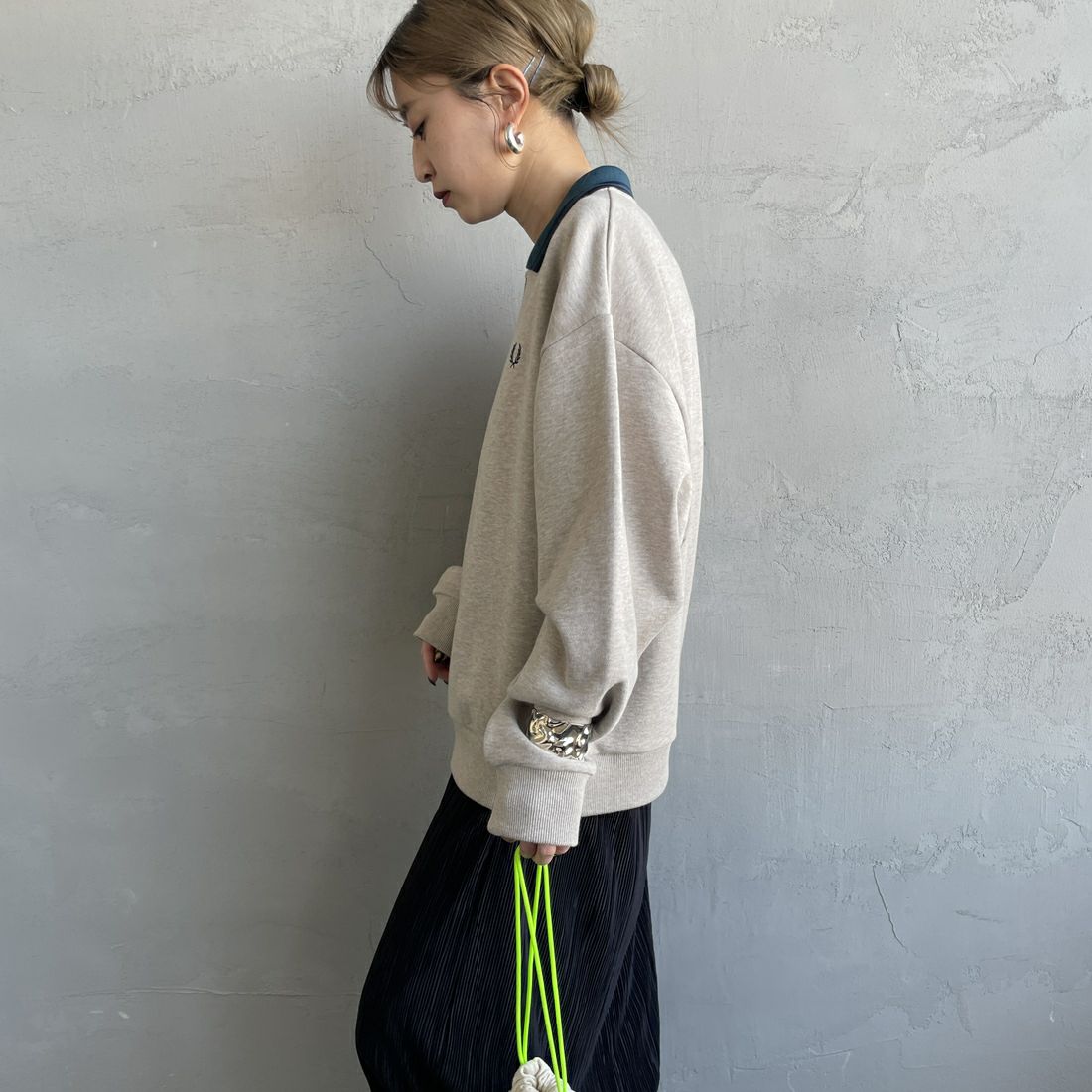 FRED PERRY [フレッドペリー] ハーフジップ ポロスウェットシャツ [G1149] Z45 WARM O &&モデル身長：150cm 着用サイズ：10&&