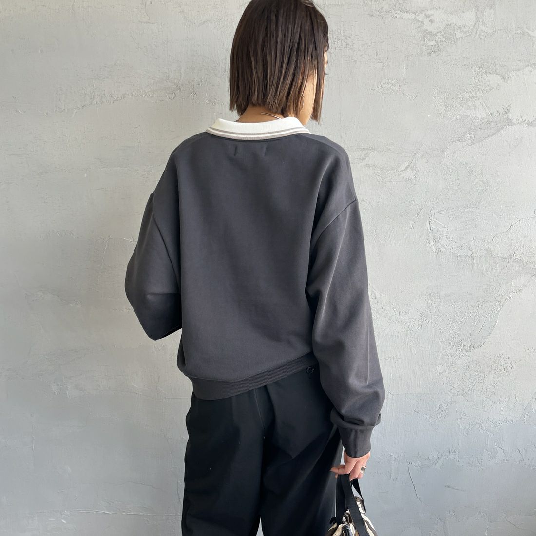 FRED PERRY [フレッドペリー] ハーフジップ ポロスウェットシャツ [G1149] 297 ANCHOR &&モデル身長：159cm 着用サイズ：10&&