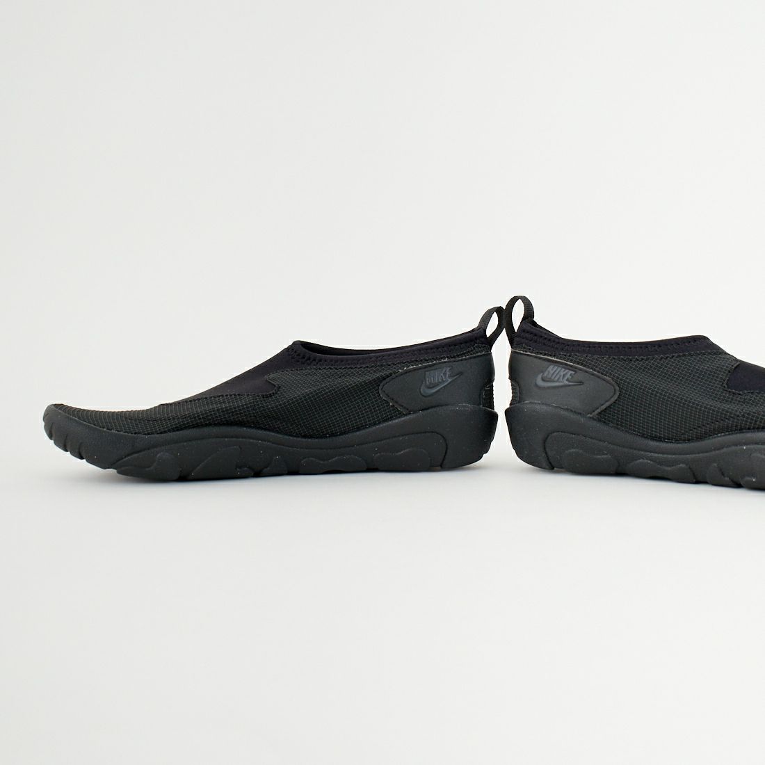 NIKE [ナイキ] アクア ターフ [FZ5627] 001 ﾌﾞﾗｯｸ