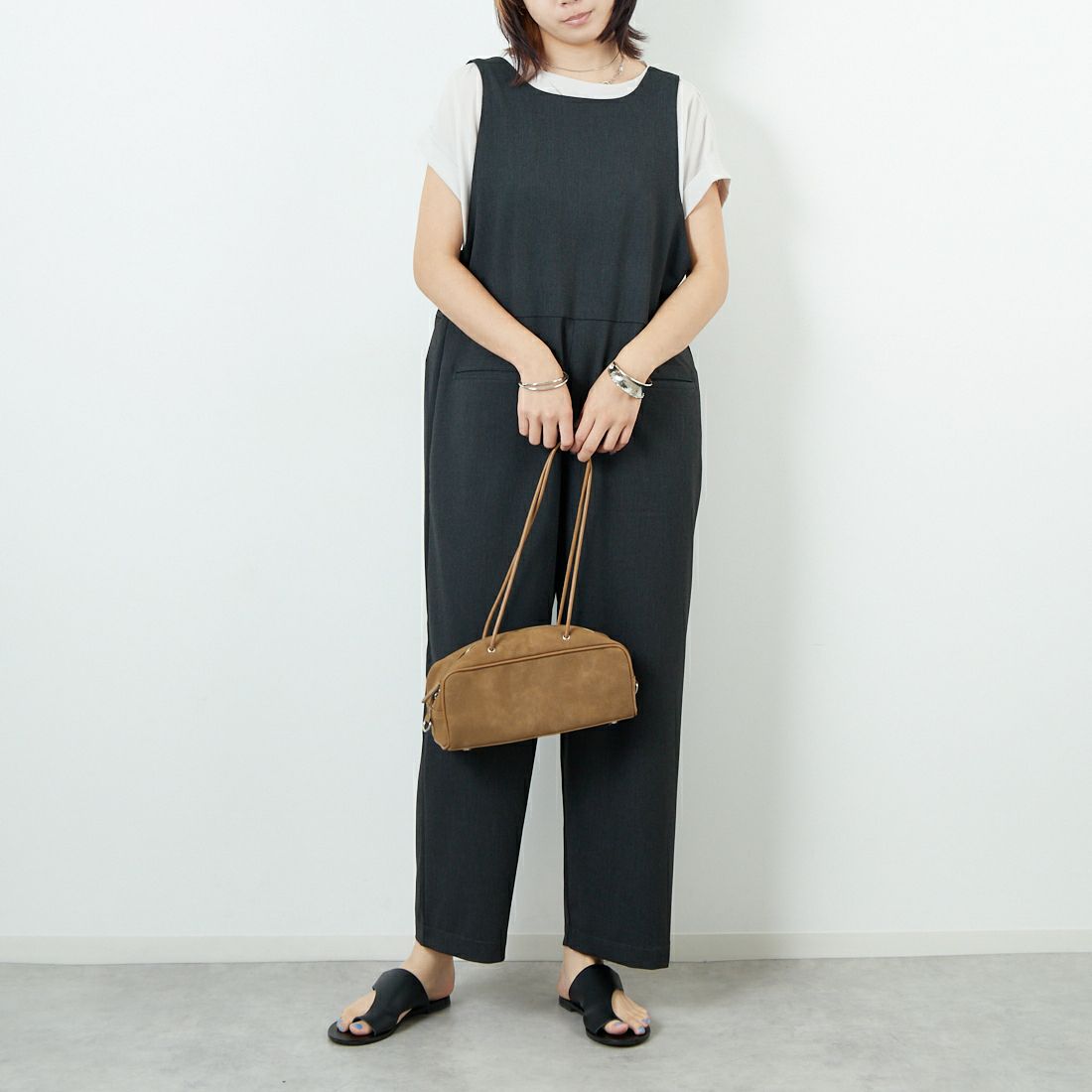 Commencement [コメンスメント] 2WAYサロペット [C-305] CHARCOAL &&モデル身長：167cm 着用サイズ：F&&