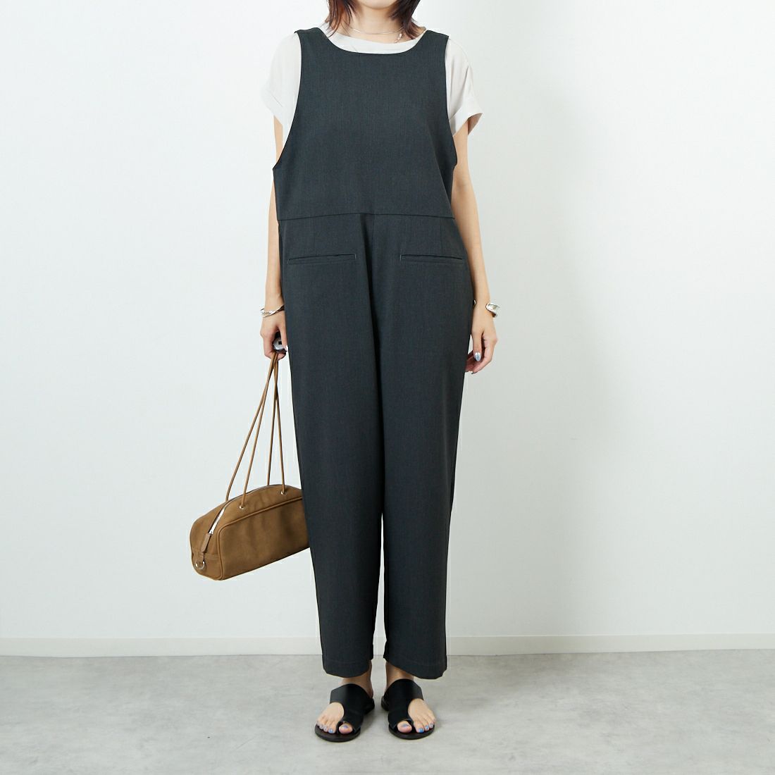 Commencement [コメンスメント] 2WAYサロペット [C-305] CHARCOAL &&モデル身長：167cm 着用サイズ：F&&