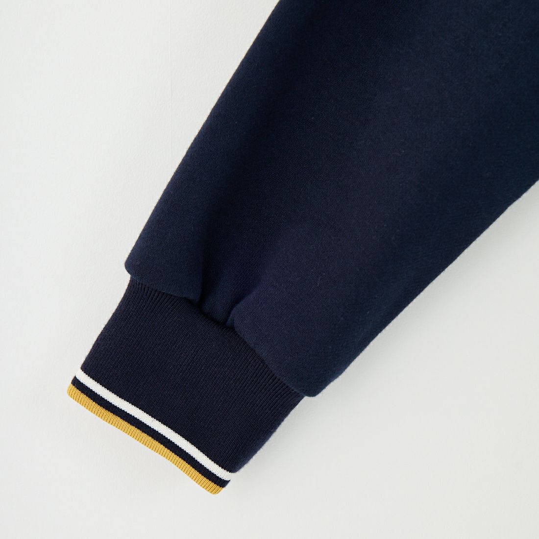 FRED PERRY [フレッドペリー] 別注 フードロゴ刺繍スウェットパーカー [FPM-25A-026JF] NVY/ECR/HO