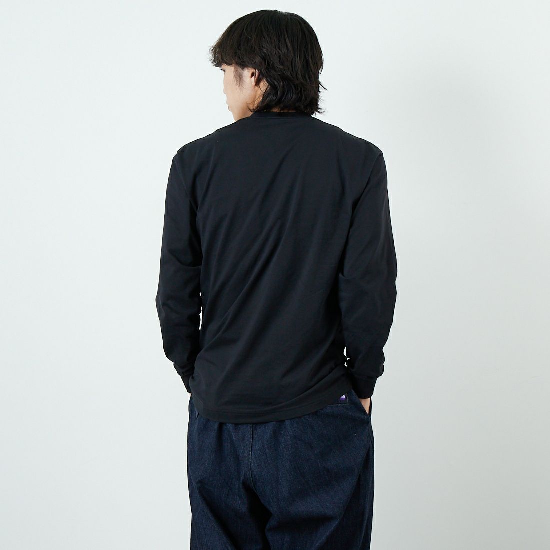 THE NORTH FACE [ザ ノースフェイス] ロングスリーブ フラッシュドライフラワーロゴTシャツ [NT82535] K &&モデル身長：179cm 着用サイズ：34&&
