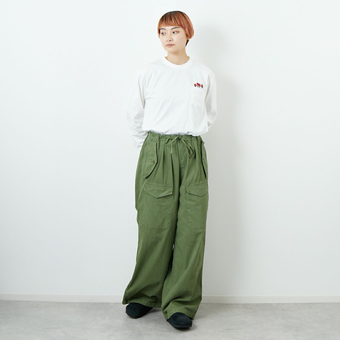 THE NORTH FACE [ザ ノースフェイス] ロングスリーブ フラッシュドライフラワーロゴTシャツ [NT82535] OW &&モデル身長：160cm 着用サイズ：S&&