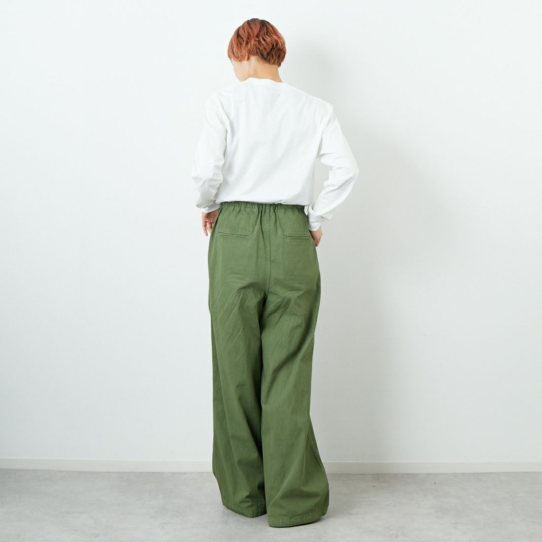 THE NORTH FACE [ザ ノースフェイス] ロングスリーブ フラッシュドライフラワーロゴTシャツ [NT82535] OW &&モデル身長：160cm 着用サイズ：S&&