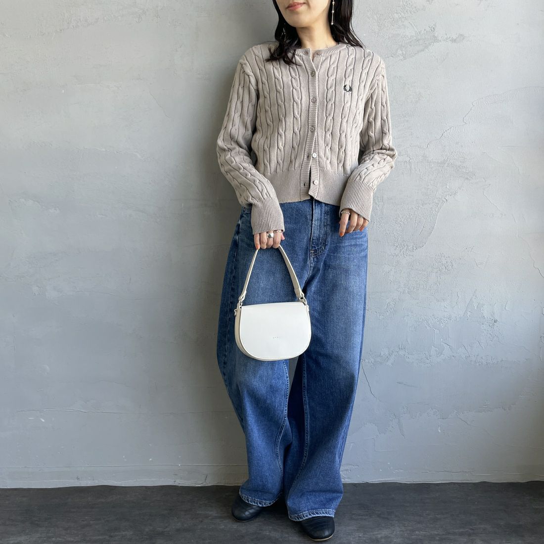 FRED PERRY [フレッドペリー] 別注 ケーブルニットカーディガン [FPW-25A-008JF] WARM/BLK &&モデル身長：160cm 着用サイズ：10&&