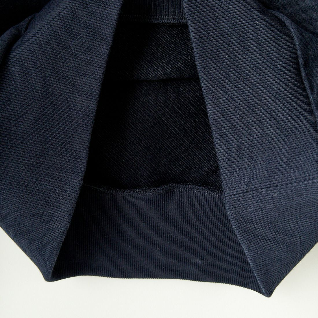 FRED PERRY [フレッドペリー] ピーチドティップドスリーブ クルーネックスウェット [M1731] 608 NAVY