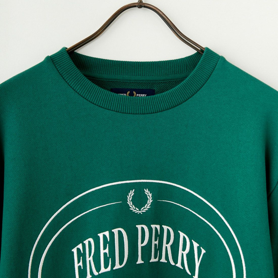 FRED PERRY [フレッドペリー] Chosen by Champions クルーネックスウェット [M1605] Z18 SPORT