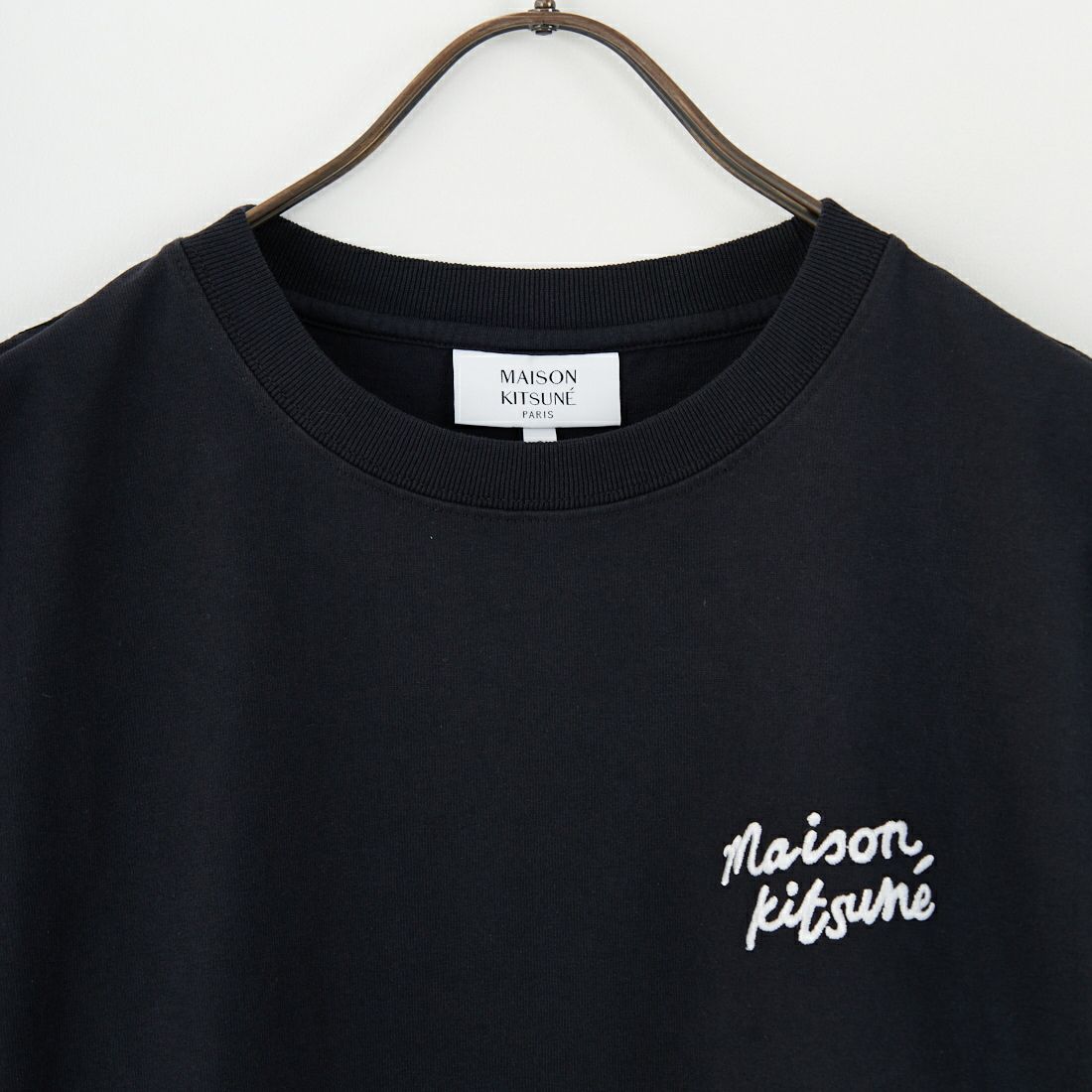 MAISON KITSUNE [メゾン キツネ] ハンドライティング コンフォートTシャツ [MM00126KJ7025]O197 BK/WH