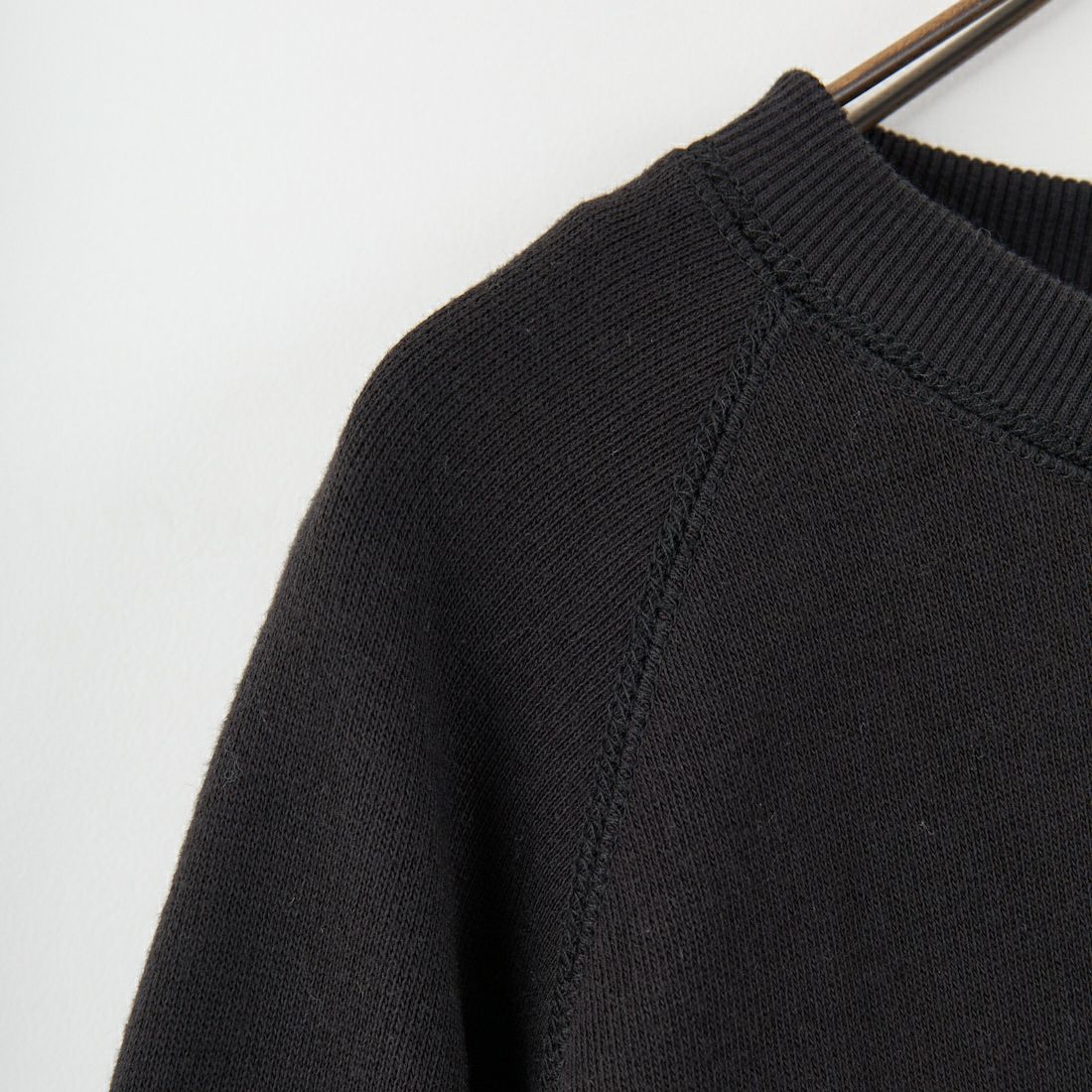 MANHATTAN PORTAGE [マンハッタンポーテージ] 別注 ロゴプリント カットオフスウェット [25FWMP-INL016-JF] BLACK