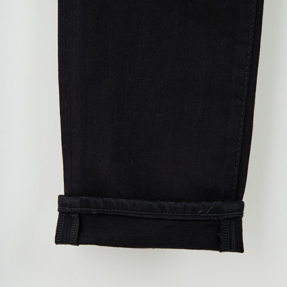 YANUK [ヤヌーク] テーパードデニム PHILIP2 [57253014] BLK