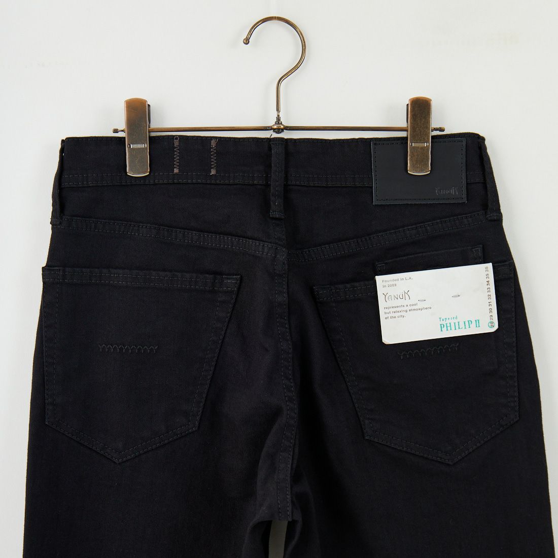 YANUK [ヤヌーク] テーパードデニム PHILIP2 [57253014] BLK
