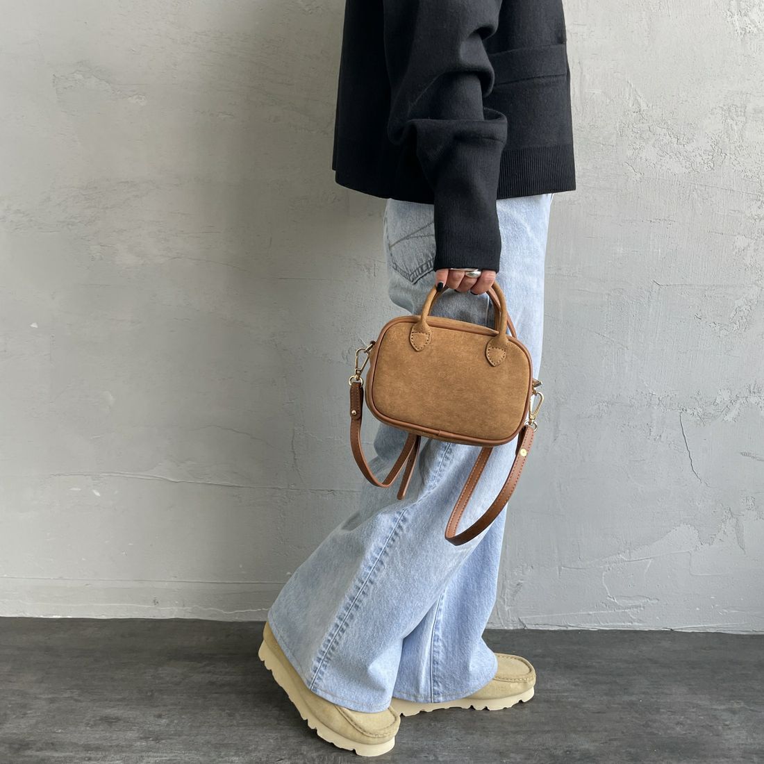 VELETTO [ヴェレット] スクエアショルダーバッグ [CE-24072-SUPU] CAMEL