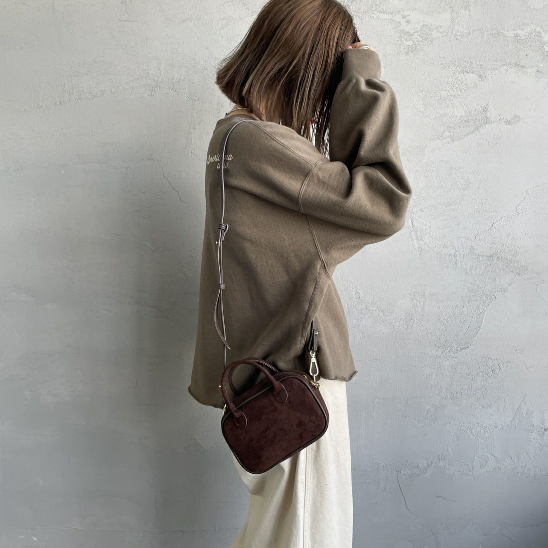VELETTO [ヴェレット] スクエアショルダーバッグ [CE-24072-SUPU] BROWN