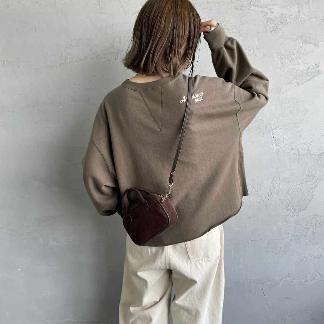 VELETTO [ヴェレット] スクエアショルダーバッグ [CE-24072-SUPU] BROWN