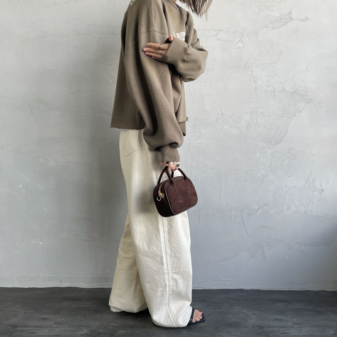 VELETTO [ヴェレット] スクエアショルダーバッグ [CE-24072-SUPU] BROWN