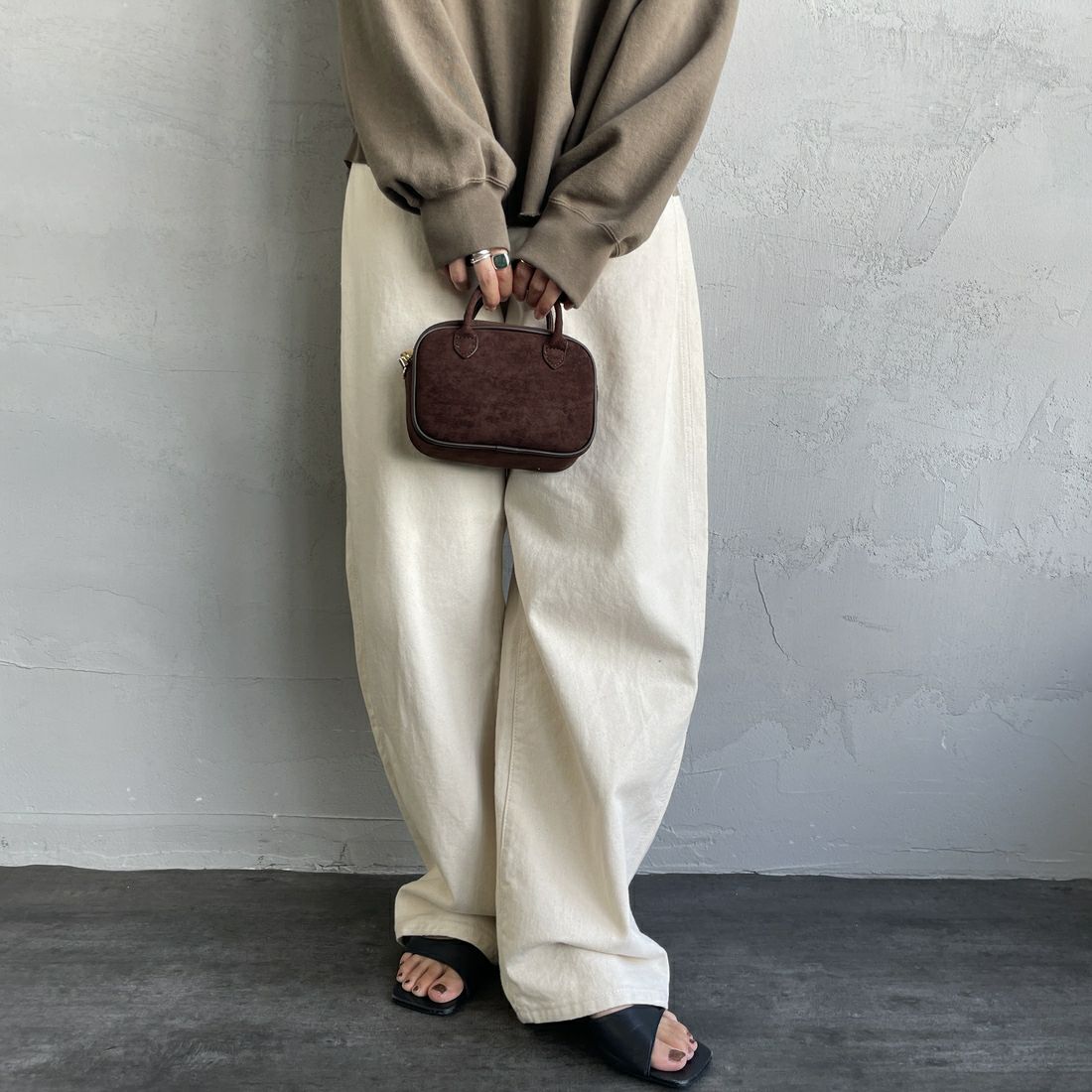 VELETTO [ヴェレット] スクエアショルダーバッグ [CE-24072-SUPU] BROWN