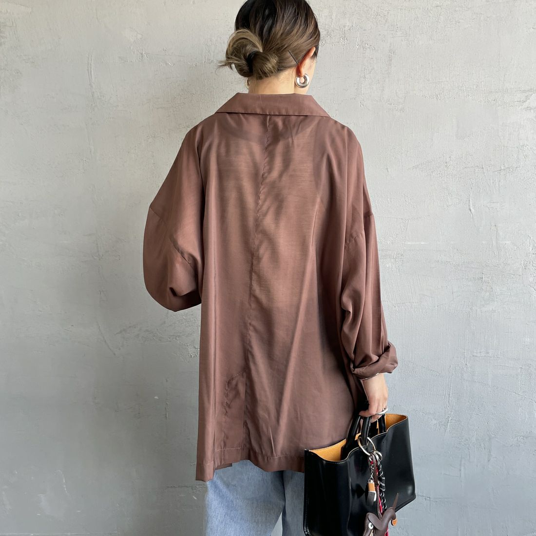 nenom [ネノム] シアーテーラードジャケット [NE25132082] 28 BROWN &&モデル身長：150cm 着用サイズ：F&&