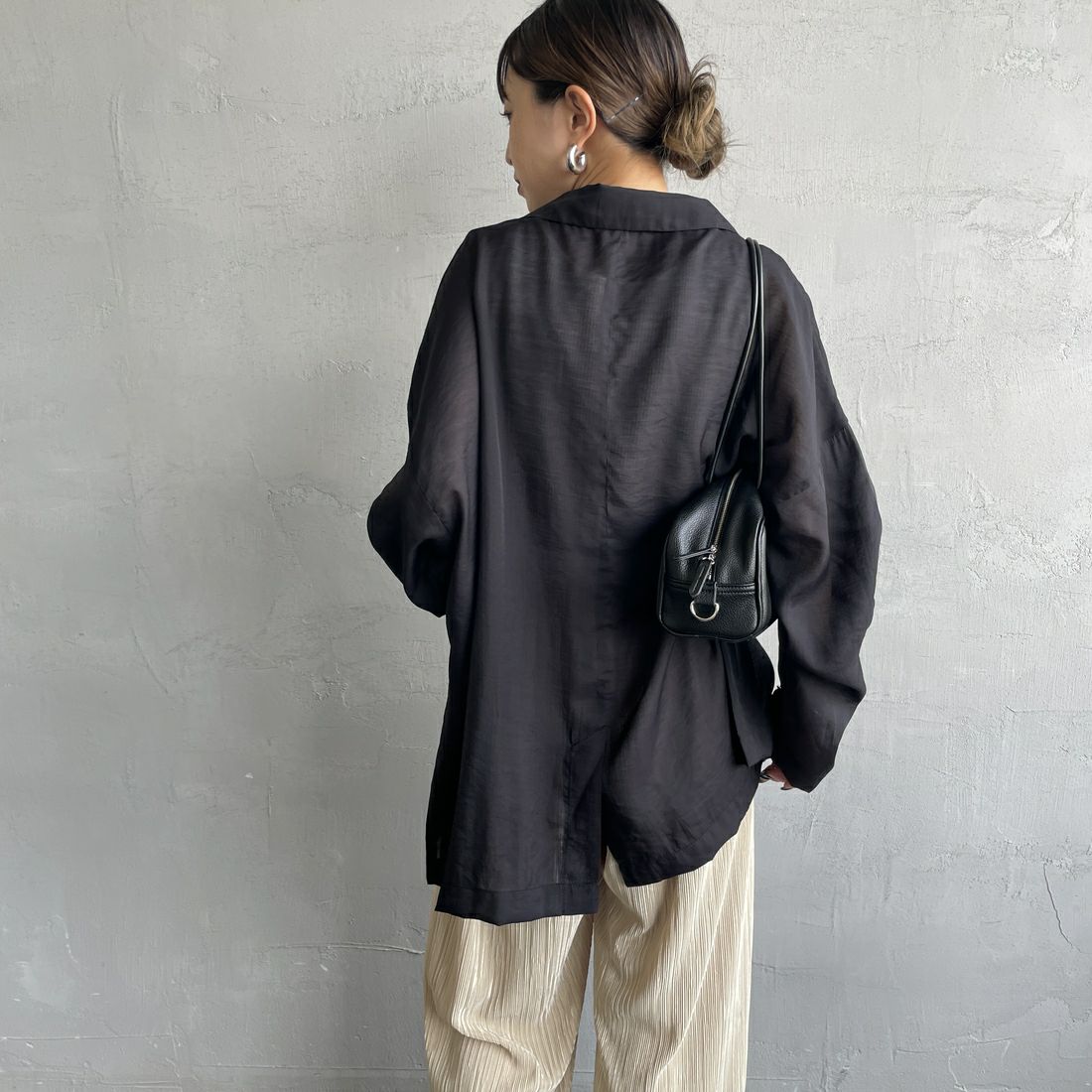 nenom [ネノム] シアーテーラードジャケット [NE25132082] 09 BLACK &&モデル身長：150cm 着用サイズ：F&&