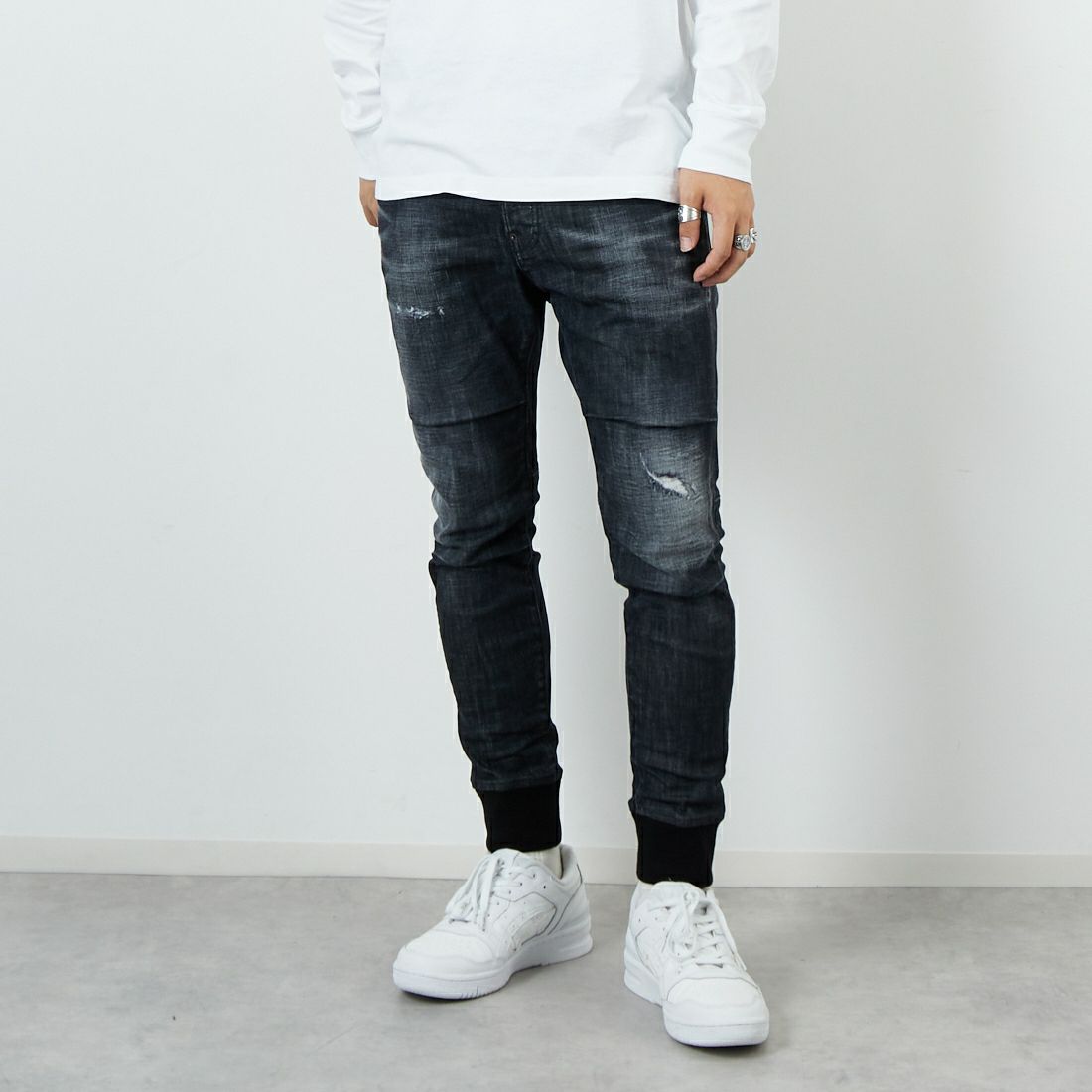 900 BLACK&&モデル身長：179cm 着用サイズ：46&&