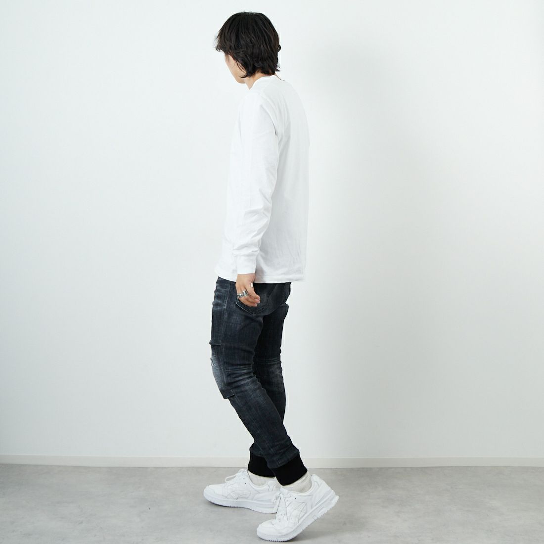 Dsquared2 [ディースクエアード] トラックデニムパンツ [74KB1080-30357] 900 BLACK &&モデル身長：179cm 着用サイズ：46&&