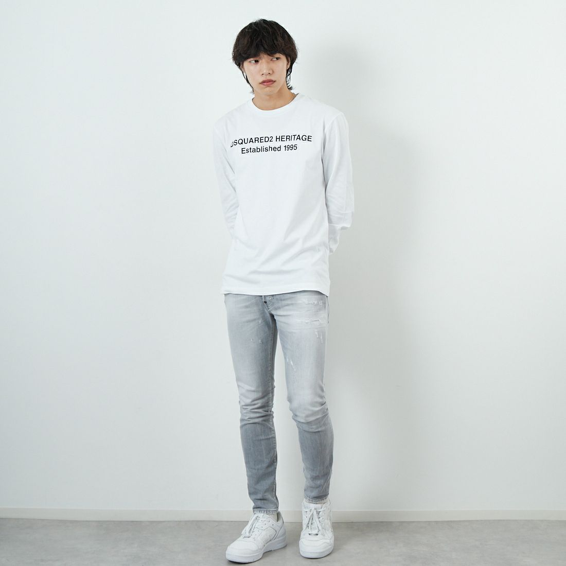 Dsquared2 [ディースクエアード] SKATERジーンズ [74LB1754-30260] 852 GRAY &&モデル身長：179cm 着用サイズ：46&&