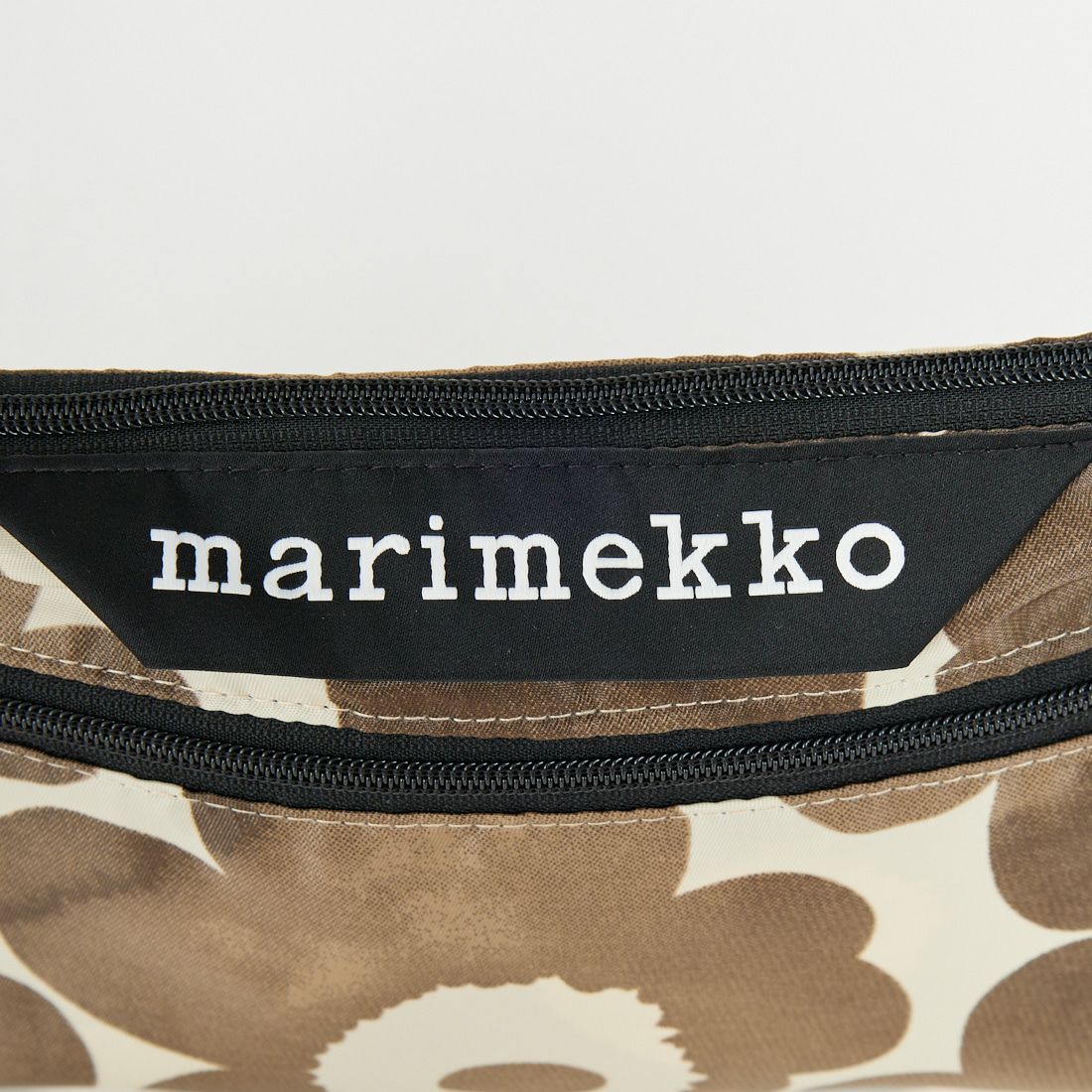 marimekko [マリメッコ] Neat クロスボディショルダーバッグ [52254-2-94572] 81 ｸﾞﾚｰｼﾞｭ