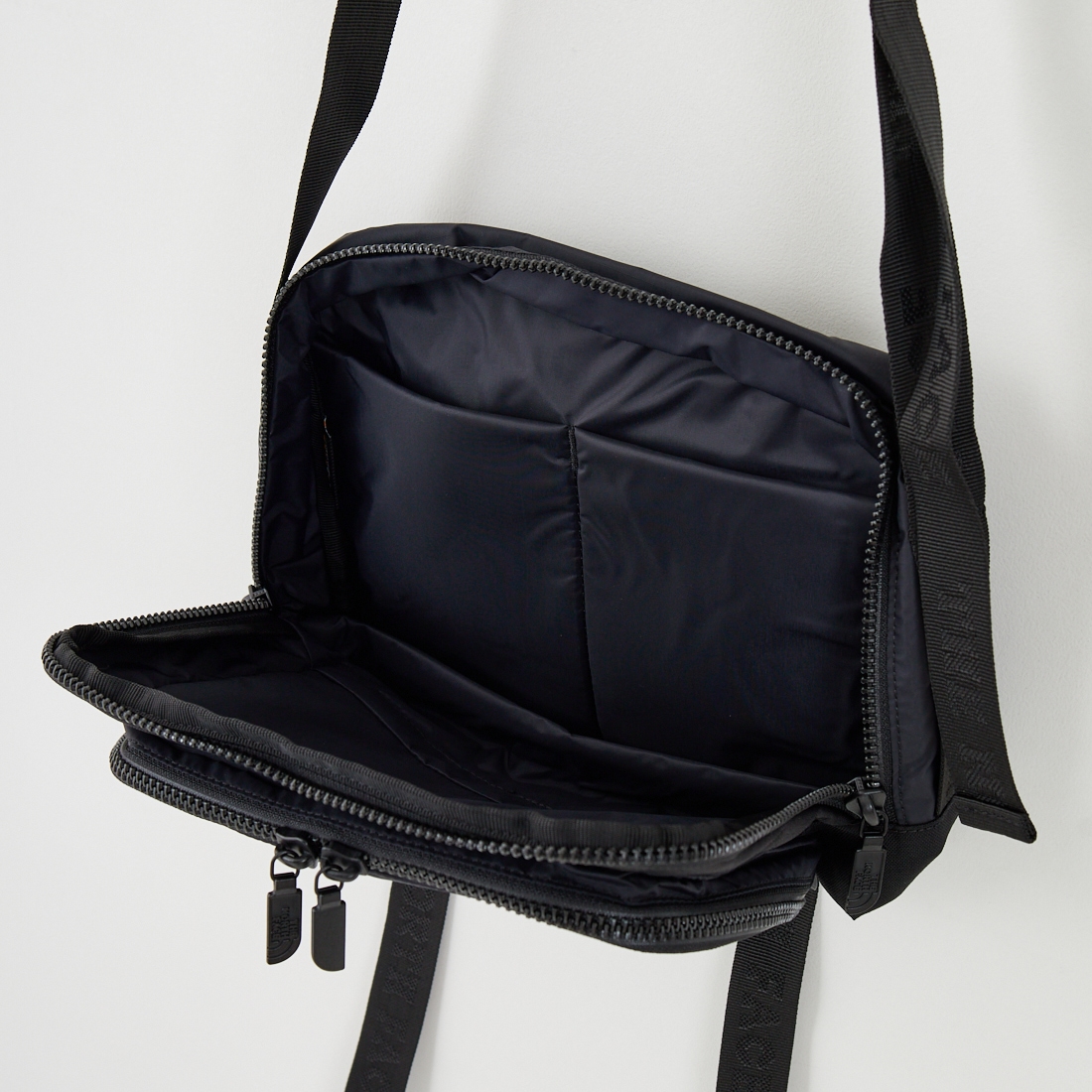 THE NORTH FACE PURPLE LABEL [ザ ノースフェイス パープルレーベル] コーデュラナイロンショルダーバッグ [N25FU080] K BLACK