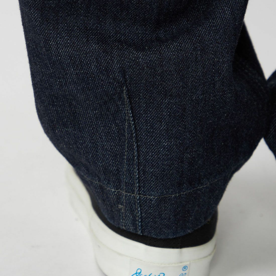 THE NORTH FACE PURPLE LABEL [ザ ノースフェイス パープルレーベル] デニムワイドテーパード フィールドパンツ [N25FC068] ID INDIGO &&モデル身長：179cm 着用サイズ：32&&