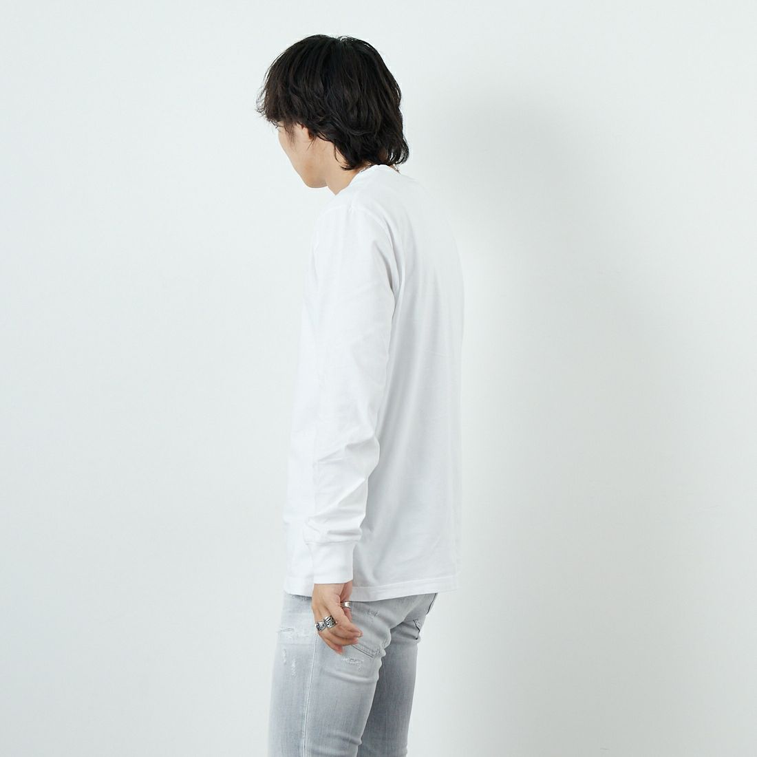 Dsquared2 [ディースクエアード] レギュラーフィットロングスリーブTシャツ [74GD1480-20020] 100 WHITE &&モデル身長：179cm 着用サイズ：M&&