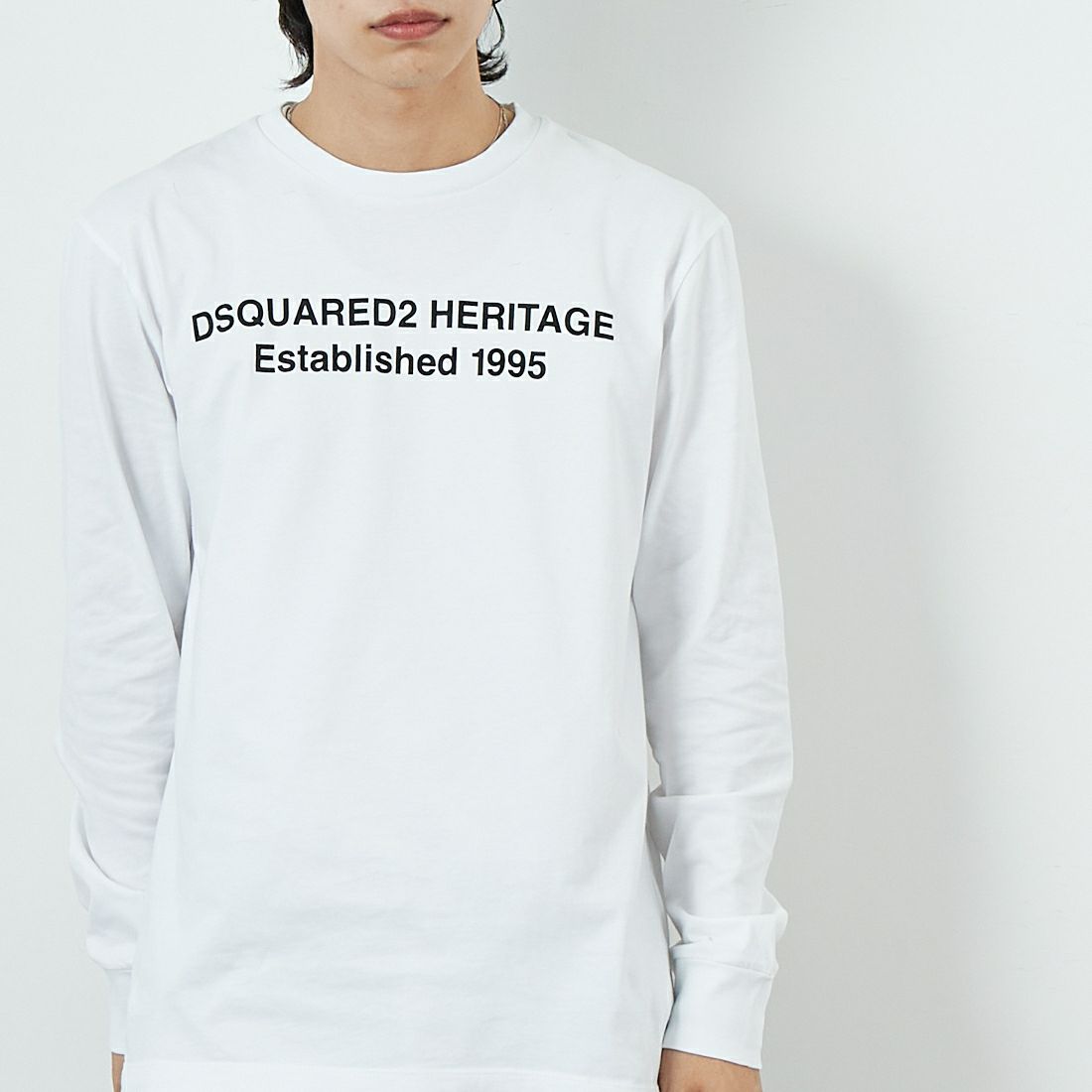 Dsquared2 [ディースクエアード] レギュラーフィットロングスリーブTシャツ [74GD1480-20020] 100 WHITE &&モデル身長：179cm 着用サイズ：M&&