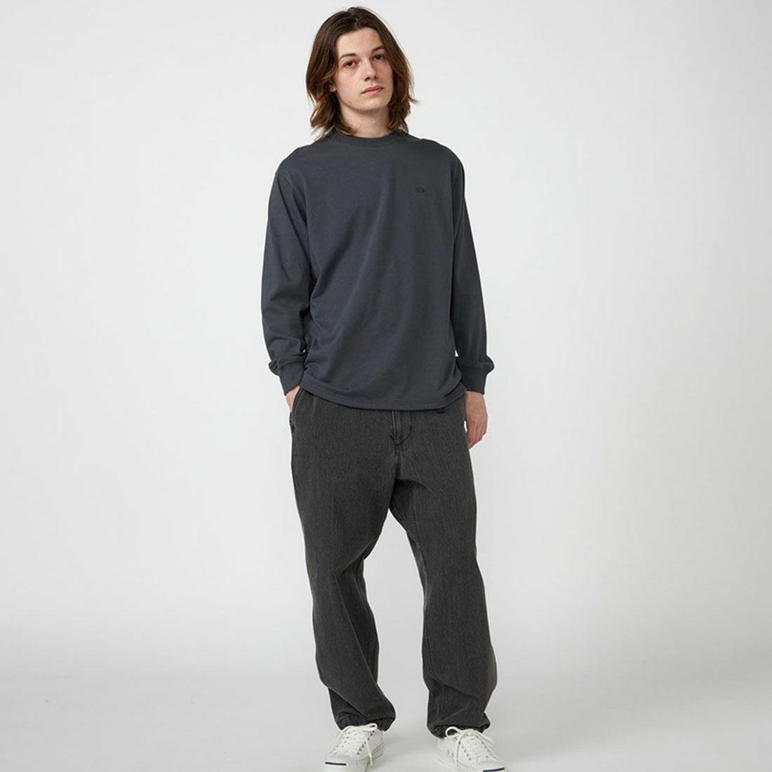 THE NORTH FACE PURPLE LABEL [ザ ノースフェイス パープルレーベル] デニムワイドテーパード フィールドパンツ [N25FC069] &&モデル身長：179cm 着用サイズ：32&&