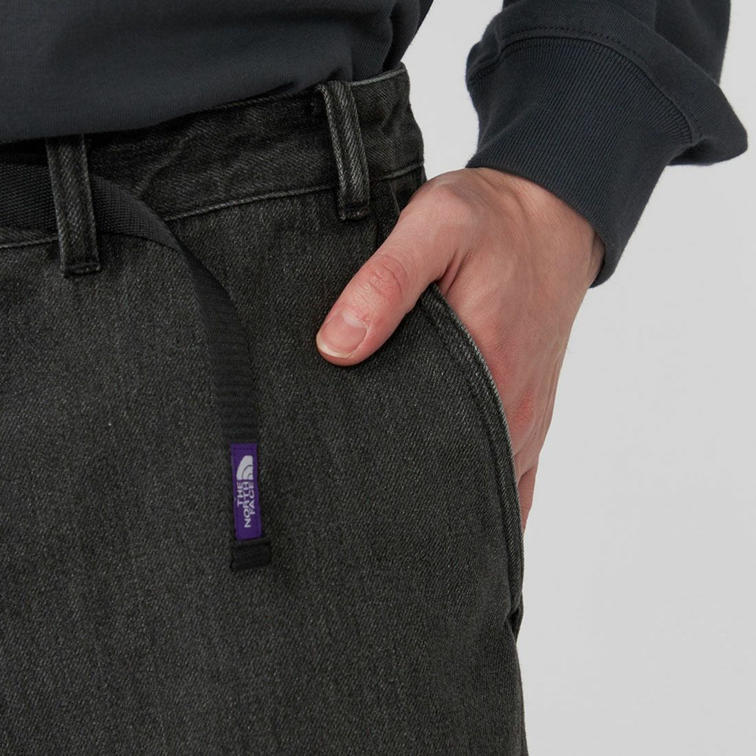 THE NORTH FACE PURPLE LABEL [ザ ノースフェイス パープルレーベル] デニムワイドテーパード フィールドパンツ [N25FC069] &&モデル身長：179cm 着用サイズ：32&&